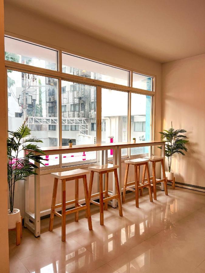 Baobab Hotel Patong Buitenkant foto