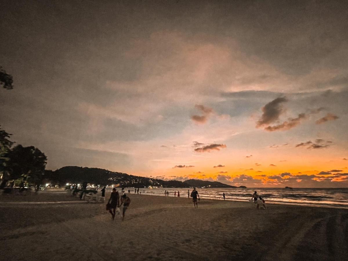 Baobab Hotel Patong Buitenkant foto