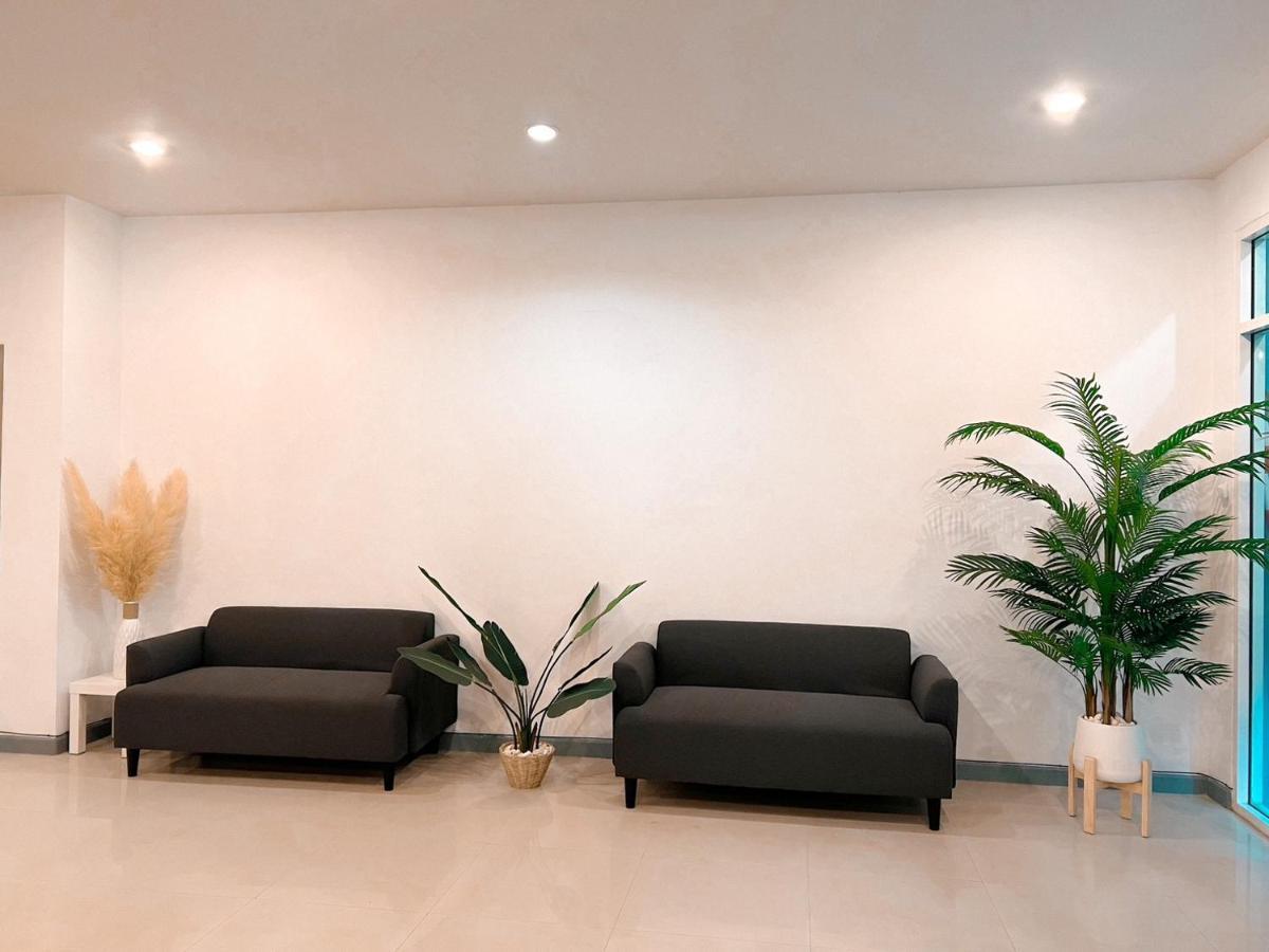 Baobab Hotel Patong Buitenkant foto