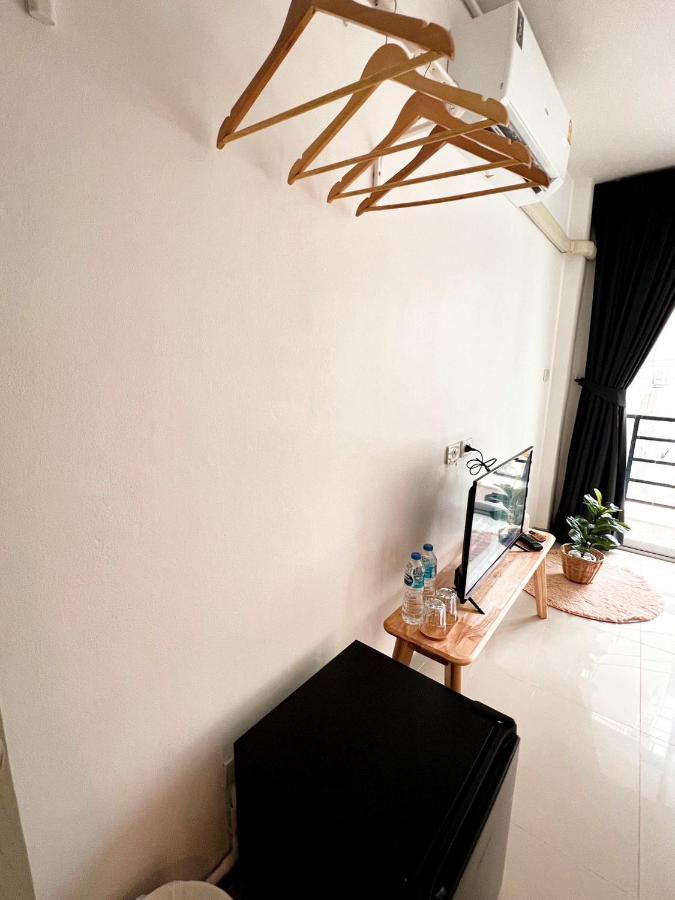Baobab Hotel Patong Buitenkant foto