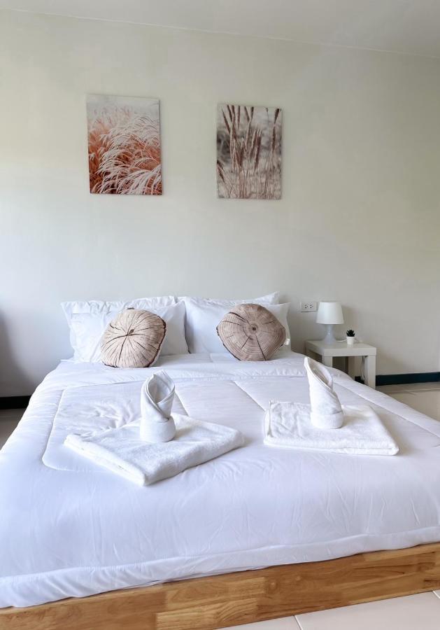 Baobab Hotel Patong Buitenkant foto
